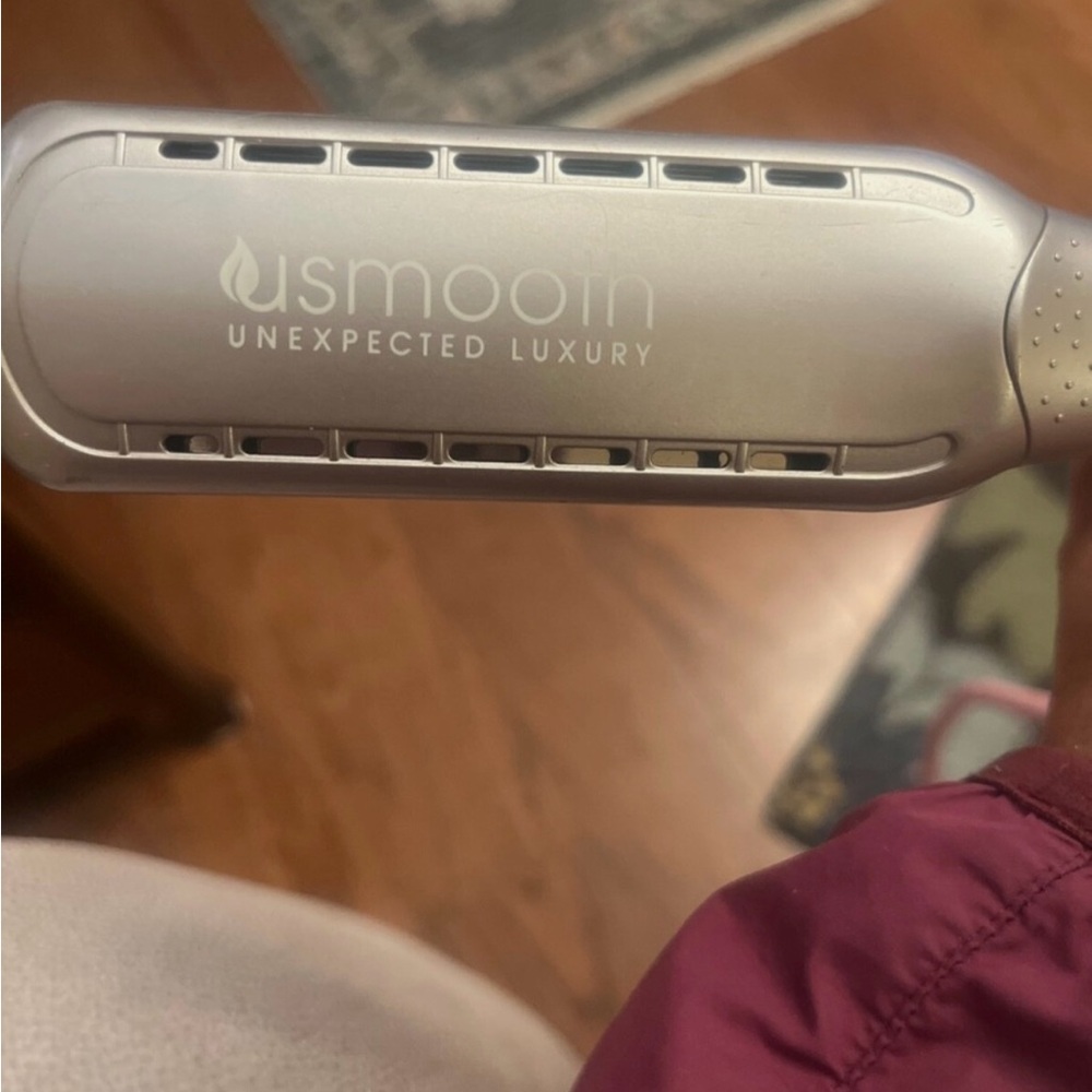 Usmooth Silver Hair Straightener